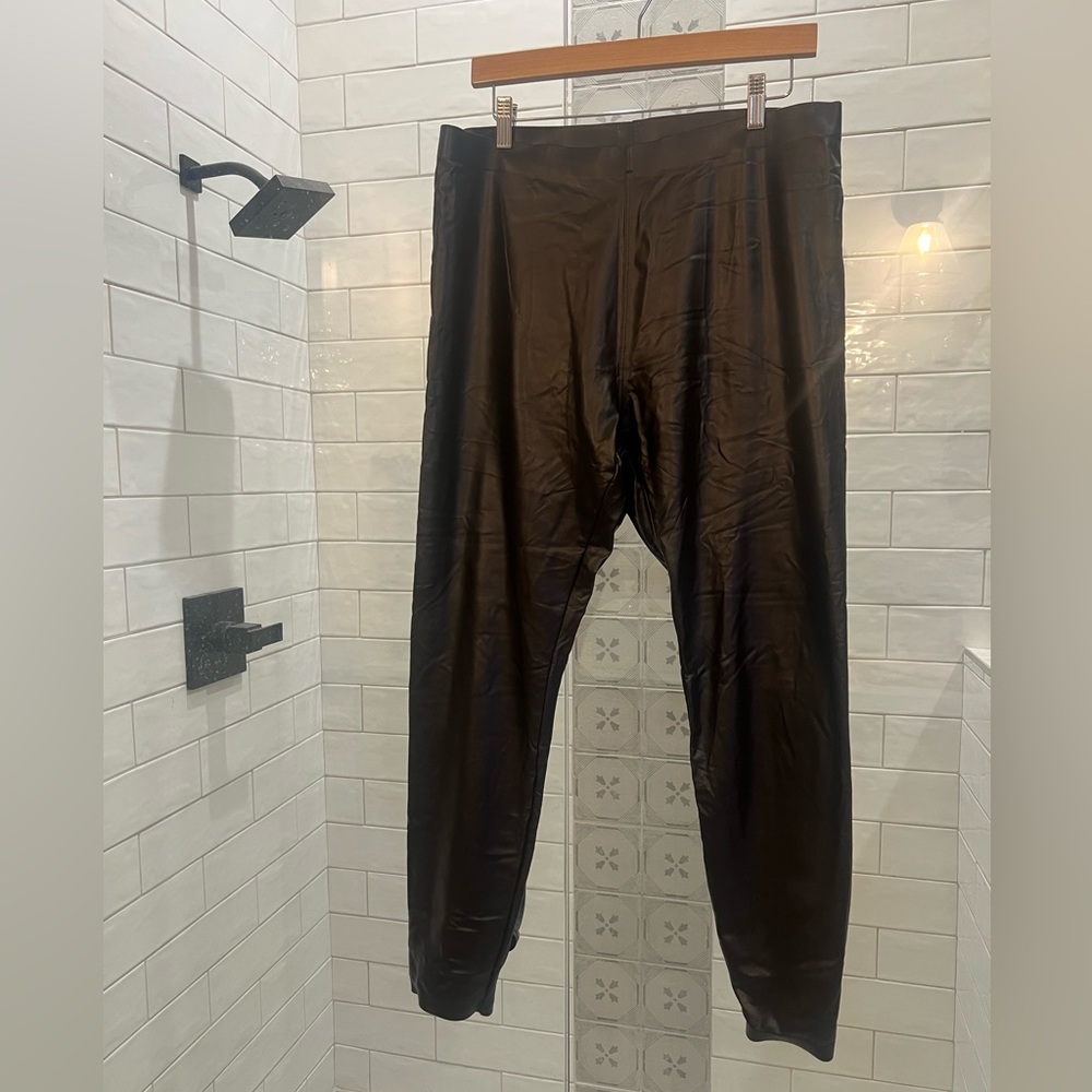 NWT Stitch Fix Hue Leatherette‎ high rise legging XL